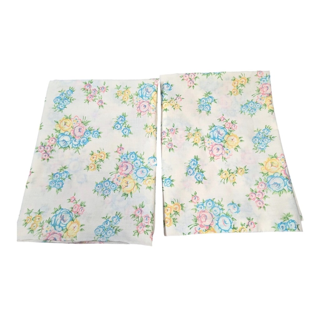 Vintage Set of 2 Floral Pastel Standard Pillowcase Cottagecore Farmhouse